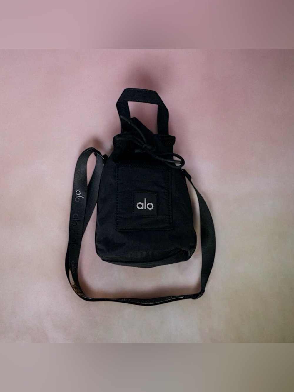 ❤️ALO Yoga Black Drawstring Sling Belt Bag